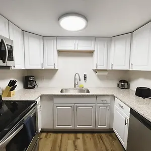 Spacious In Tampa