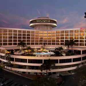 4* Отель Airport Marriott