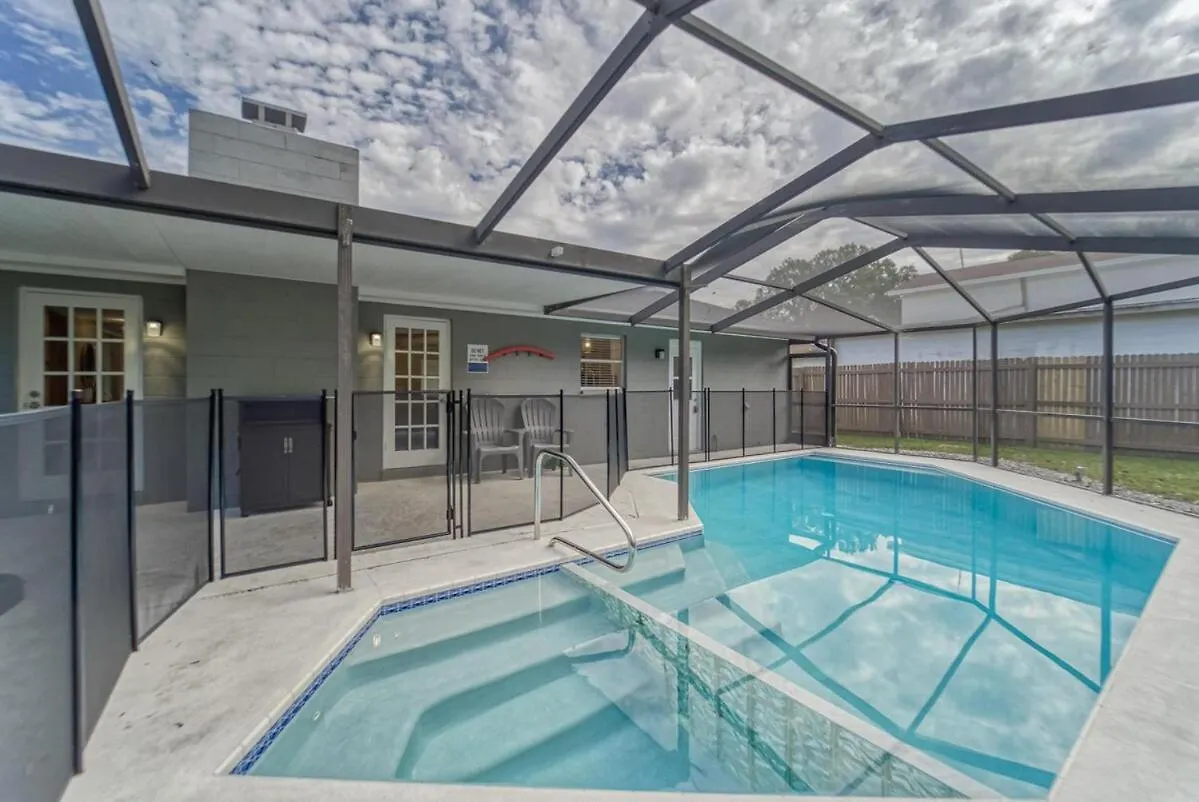 Eclectic Oasis- Pool - Air Hockey - Lake View Tampa 0*,  United States